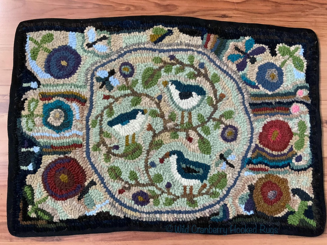 Primitive Hooked Rug Hooking Pattern Posies Dragonfly Bird on the Vines ...
