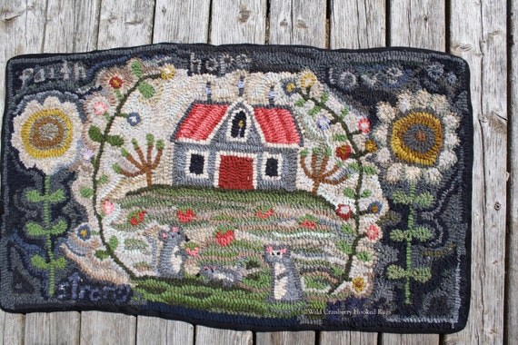 Primitive Hooked Rug Hooking Pattern strawberry house mouse | Etsy