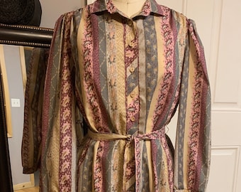 Vestido vintage de rayas de manga larga con cinturón de los años 70 y 80