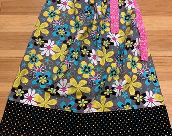 Vestido con funda de almohada para niña con estampado floral de margaritas hippies (talla 6)