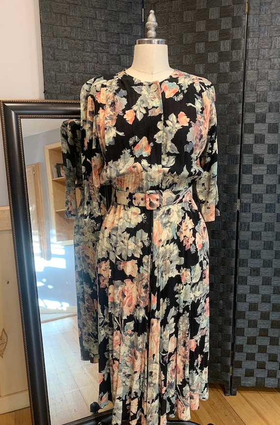 80’s Floral Belted Dress