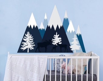 Pépinière de bébé de mountain Wall Decal. Orignal Family Wall Decal. Décor de pépinière de bois. Autocollant d’animal de forêt. Pine Tree Forest Decal Kids