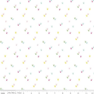 Conjunto de Tecido Básico Sazonal Coelhinhos Brancos Cremosos - Incrementos de 1/2 jarda, Corte Contínuo - por Christopher Thompson para Riley Blake Designs