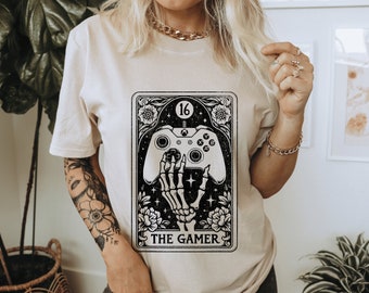 Distressed Oversized Gaming Shirt for Her - The Gamer Tarot Card Unisex Shirt - Gamer TShirts - Video Game Controller Gaming Gift for Friend