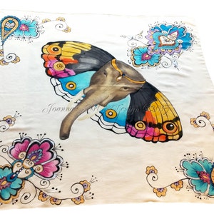 Einzigartiger handbemalter Seidenschal &quot;Der Schmetterling Elefant&quot;-Ornamentschal-Seide Kunst-Indien Blumen Schal-Elefantenkunst-Schmetterling Flügel Schal.&quot;