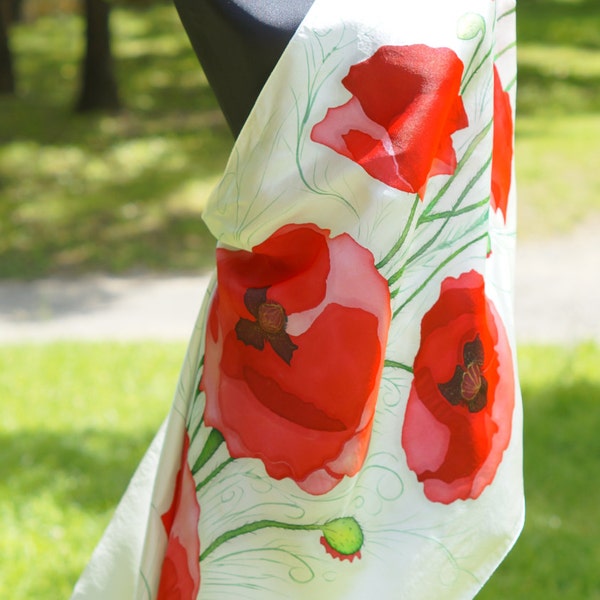 Belle écharpe en soie peinte à la main - coquelicots classiques - écharpes fleuries - écharpe coquelicots - écharpe batik - coquelicot