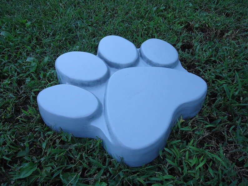 Paw print Stepping Stone Mold You will use this mold to make Etsy