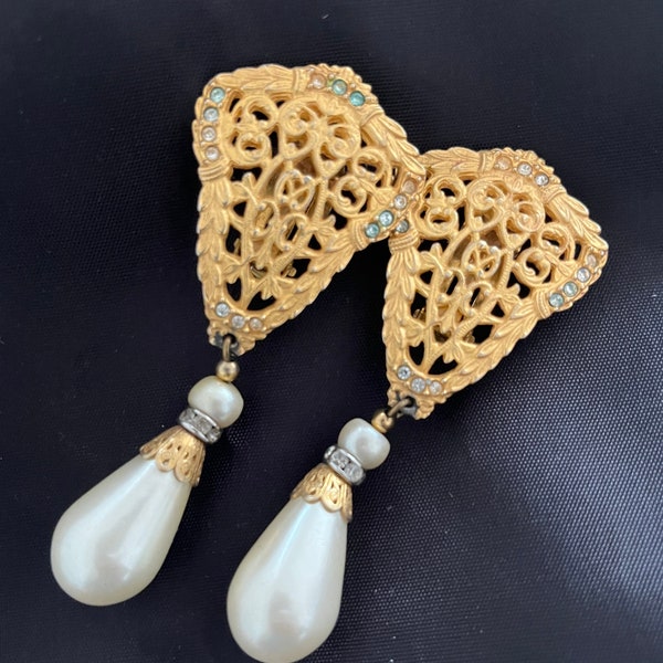Vintage Goldtone with Rhinestones and Pearls Dangle Clip On Runway Earrings