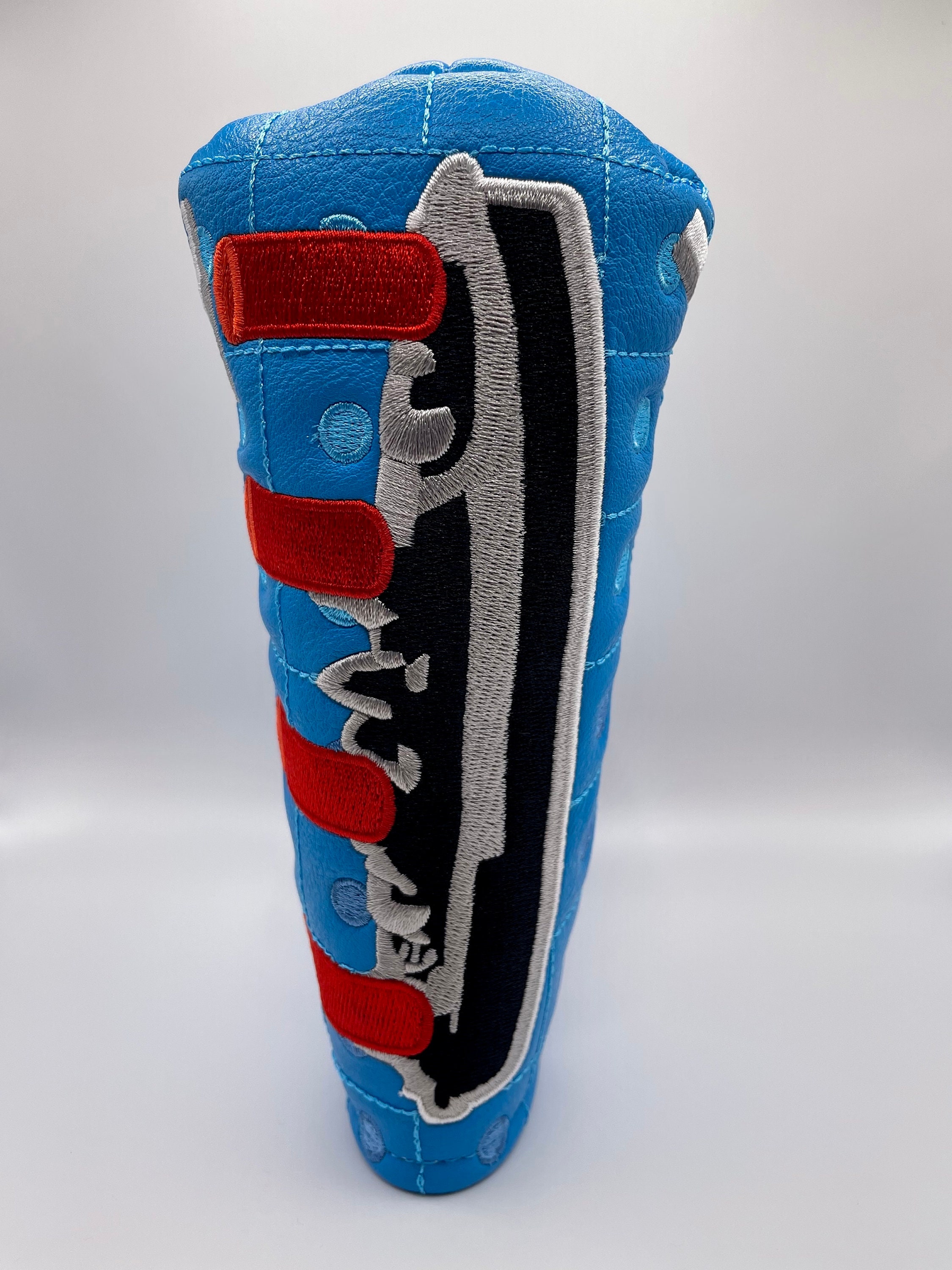 American Flatsticks PG Handmade Minion LV Blade HeadCover Blue