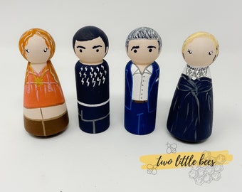Hand-Painted Schitt’s Creek Peg Dolls – Iconic TV Character Collectibles