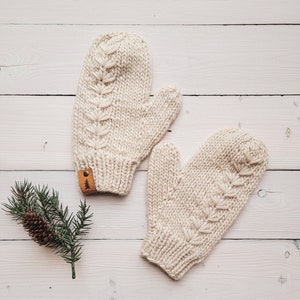 KNITTING PATTERN // Posie Mitts Pattern // Flower Mittens // Chunky Knit Mittens // Knit Mittens // Adult Mittens // Kids Mitten Pattern