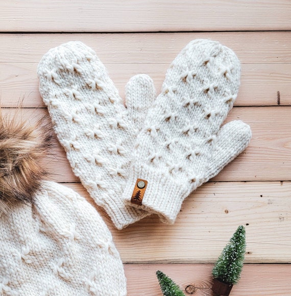 Knitted mitten best sale patterns for adults