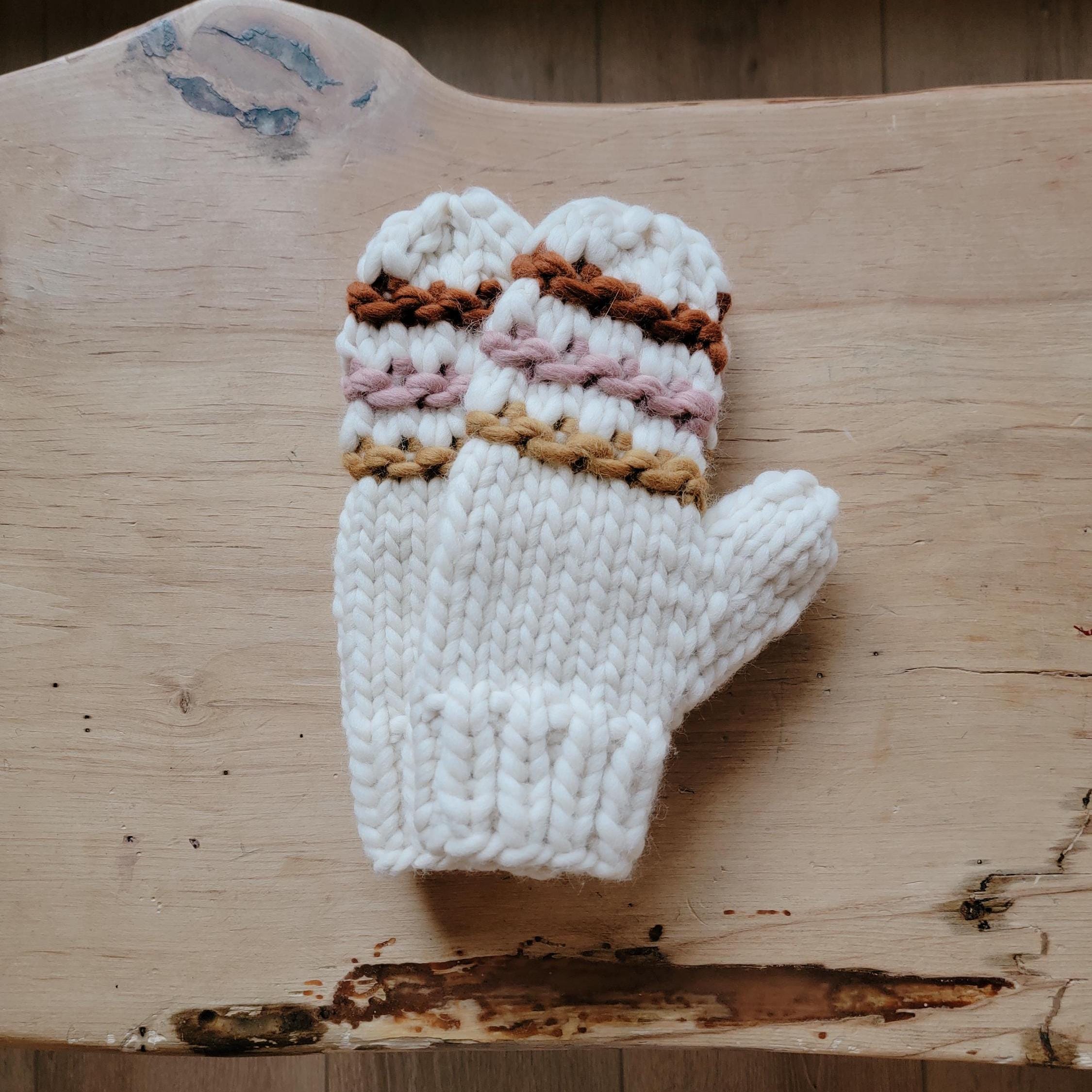 KNITTING PATTERN Ribbons Mitten Pattern // Knit Mitten Pattern // Knitted Mittens // Ribbons Mittens // Super Bulky Mittens
