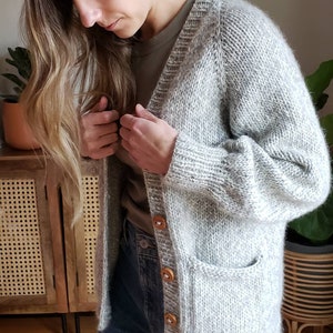 KNITTING PATTERN Crowsnest Cardi // Chunky Knit Cardigan // Knit Sweater Pattern // Bulky Cardigan // Knit Cardigan Pattern image 2