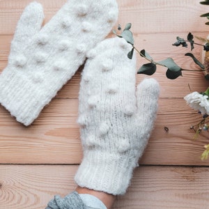 Knit Mitten PATTERN // Snow Bobble Mitts Pattern // Chunky Knit Mittens // Adult Mittens // Kids Mitten Pattern // Bobble Mittens