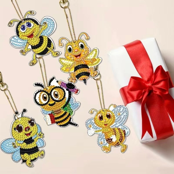 DIY 5 Cute Bumble Bee Keychains/Ornaments, Diamond Painting Kit, Includes Tools and Rhinestones