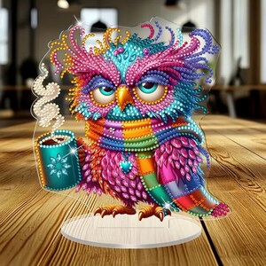 Bunte gemütliche Eule Tischdekoration - DIY Diamant Malerei Kit mit Strasssteinen & Werkzeugen - Einseitig Winter Kaffee Handwerk Display