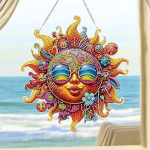 Capteur de soleil Groovy Sun Face - Kit de peinture diamant DIY avec strass et chaîne - Artisanat bohème funky à suspendre