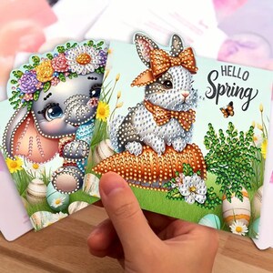 Lot de 8 cartes pop-up DIY pour Pâques – Kit de peinture au diamant avec outils et strass pour activités manuelles en famille