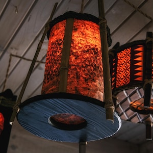 Tapa-Style Bamboo Tiki Pendant Lamp – Handcrafted Polynesian-Inspired Lighting