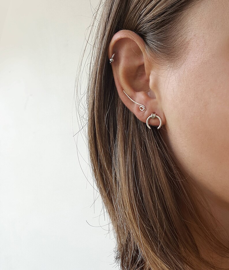 14 K Gold Ear Climber Dainty Ear Crawler Ear Cuff Hammered Etsy