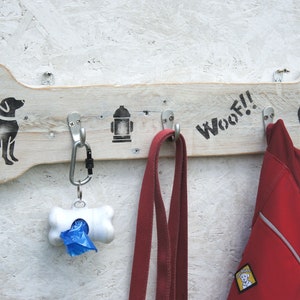 Dog leash holder, leash hook, key hook, key holder, rustic, wood, pet sign, pallet wood, wall hanging