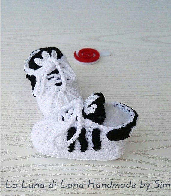 newborn baby adidas shoes