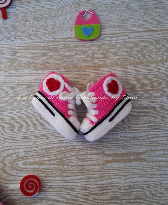 Completo cappello e scarpine converse neonata uncinetto | Etsy Italia