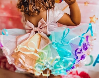 Tutú con borde de cinta de arcoíris pastel, cumpleaños arcoíris, tutú para el primer cumpleaños, tutú de cuento de hadas, primavera, tutú con ribete de cinta de Pascua, tutú de unicornio