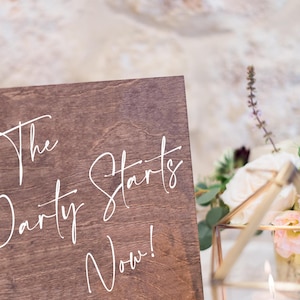 Wedding welcome sign, wood wedding sign, wedding signs, wooden wedding signage, custom wood sign, last name, rustic engagement gift WEL046