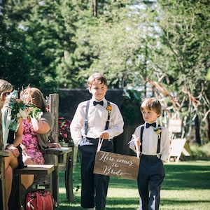 Here comes the Bride Sign, Ringer Bearer, Flower Girl Don't worry ladies, i'm still single Wooden Wedding Signs Wood HCB001 image 3