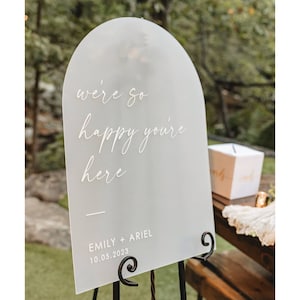 Wedding welcome sign, acrylic wedding sign, arch wedding signs, acrylic wedding signage, custom last name sign engagement gifts WEL014