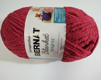 Bernat Blanket super bulky yarn Race Car Red