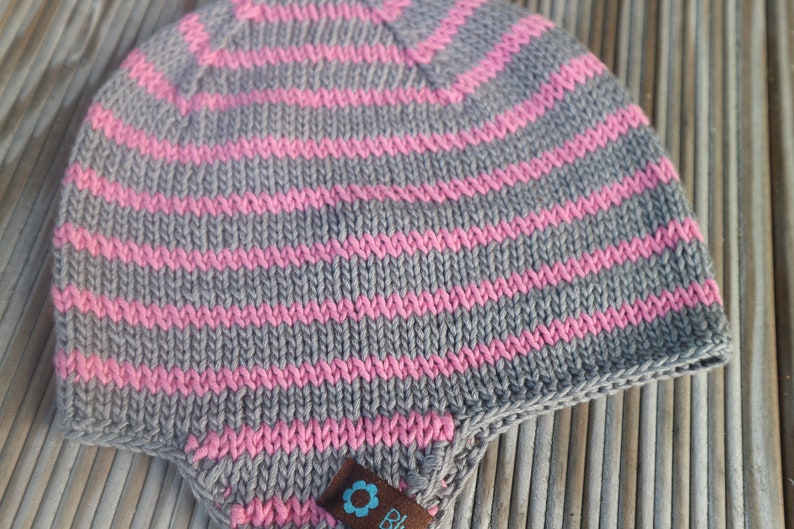 SALE Eskimo hat grey-pink image 2