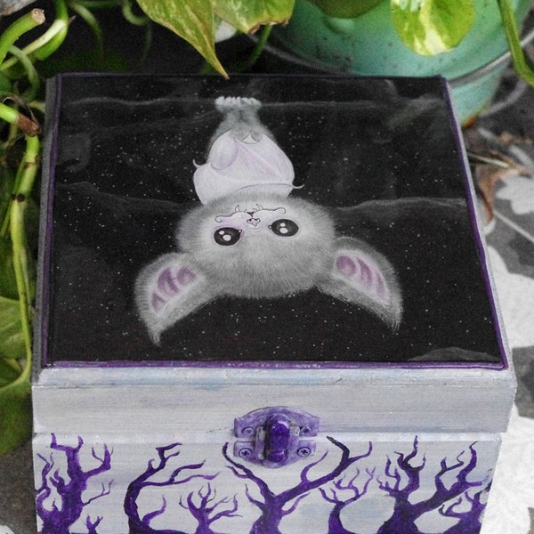 Hand decorated wooden box. Creepy cute bat. Hand painted and decorated. Gothic box with own illustration decoration