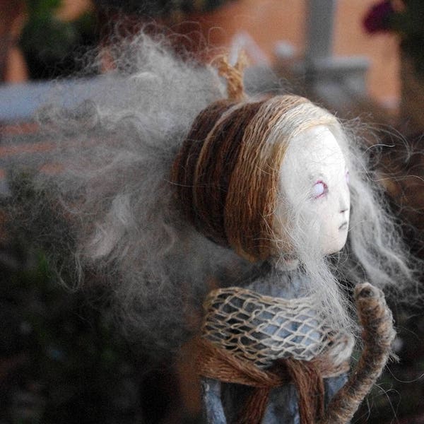 OOAK Art Doll: Sibila the pitia. Paper maché goth doll. Goth art figure. Paper mache and paper clay figure. Goth decoration.