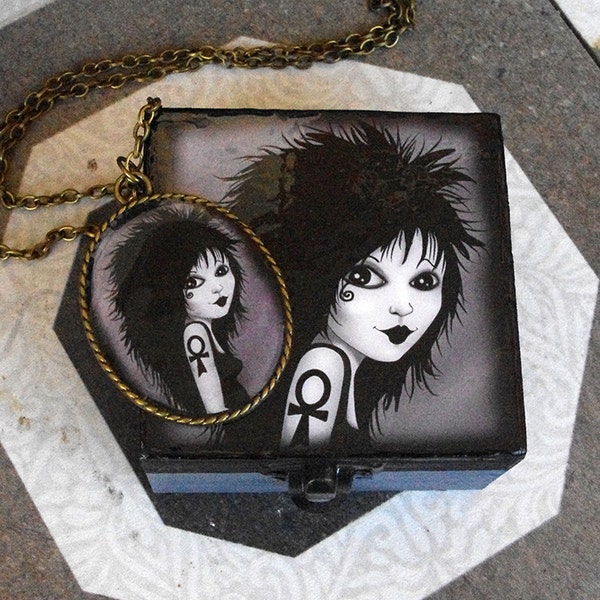 Cameo and jewelry box: Death of the Endless - Hand painted box and decorated with decoupage technique