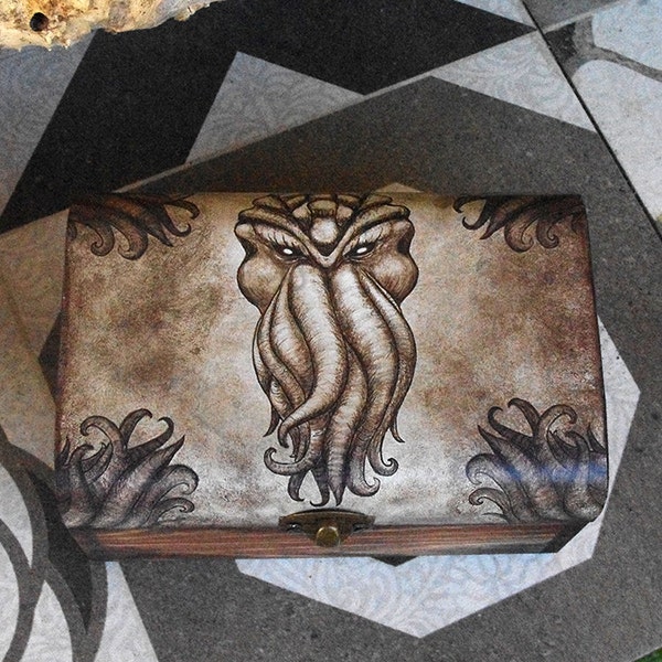 Cthulhu box. Cthulhu illustration small chest. The old one jewelry box. H. P. Lovecraft box. Steampunk style decoration
