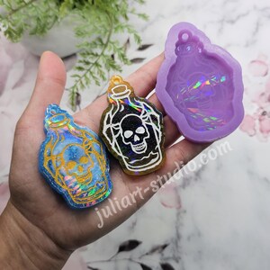 2.75 inch Holographic Skull Spider Potion Keychain Silicone Mold Halloween Mold
