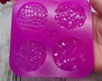 4-Slot Textured Grips Silicone Mold for Resin casting
