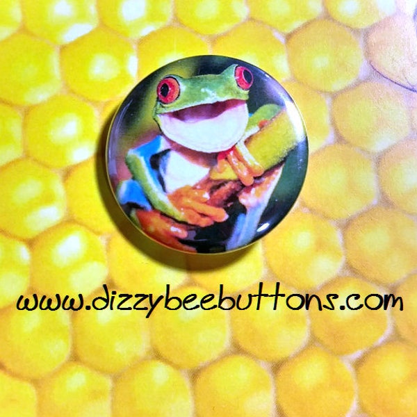 Smiling Happy Frog Button - Frog Magnet - Frog Keychain - Tree Frog - Rainforest Frog - Froggie button - Froggy pin - Kermit - Frog Pin