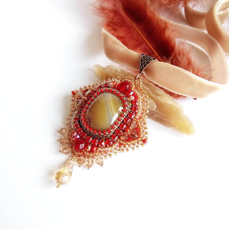 Aafreen hand embroidered choker main image 1