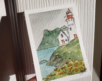 Pintura de faro en acuarela y tinta de 2,5 x 3,5 pulgadas.