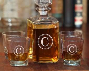 Circle Initial Whiskey Decanter & Rocks Glasses | Personalized Liquor Decanter Set | Gift for Him | Groomsmen Gifts | Free Personalization