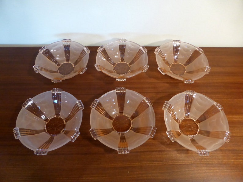 Set of pink depression glass bowls \u2013 one large /& six small \u2013 original from the 1930s40s
