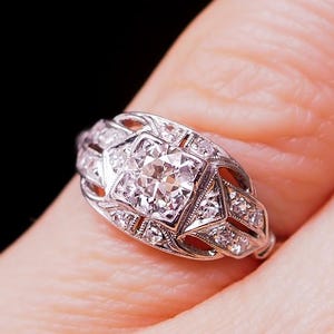 Antique Art Deco Engagement Ring: Platinum Old European Cut Diamond, 1920s Vintage