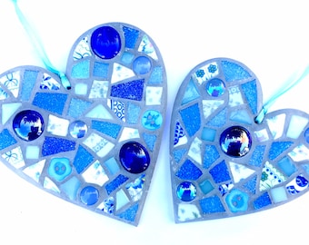 Mosaic Kit 2 Hearts craft kit with vintage china for adults and children in 6 colours