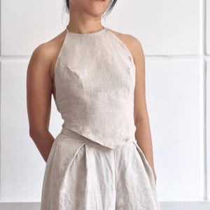 Neckholder-Top aus 100 % Leinen – Doppellagige Vorderseite, offener Rücken, lässiges Bralette mit Trägern und Rückenbindefunktion, Sommer-Loungewear, Urlaubs-Top