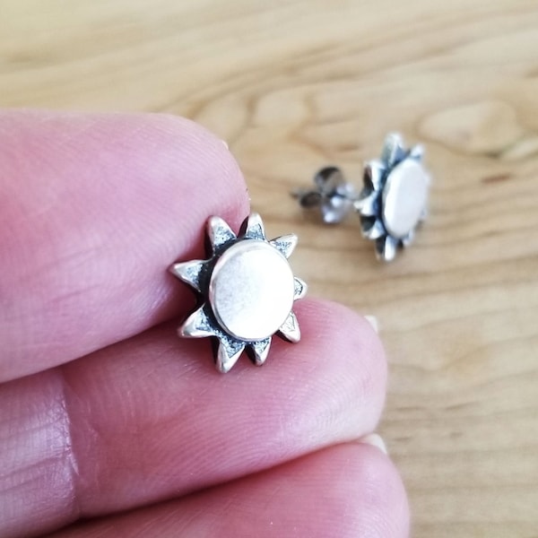 Vintage Sterling Silver Sun Stud Earrings, Unique 3D Sun Stud Earrings, Minimalist Studs