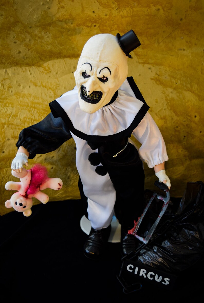 ART the CLOWN 18 Inch Doll Horror Slasher Terrifier Etsy